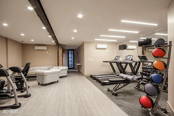 Rented by Citi Habitats | media 34