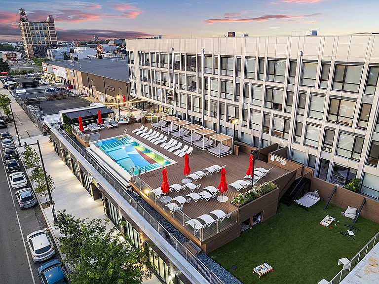 Rooftop Amenity