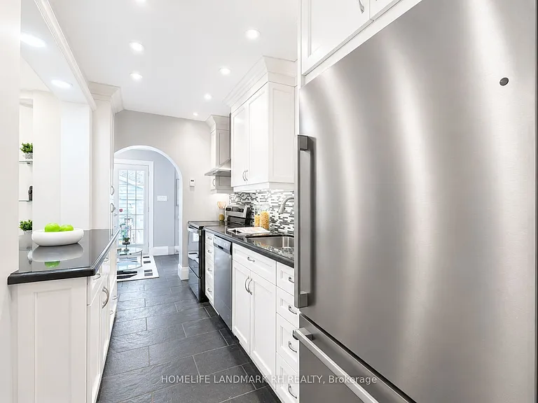 256 Bedford Park Ave — Photo 8