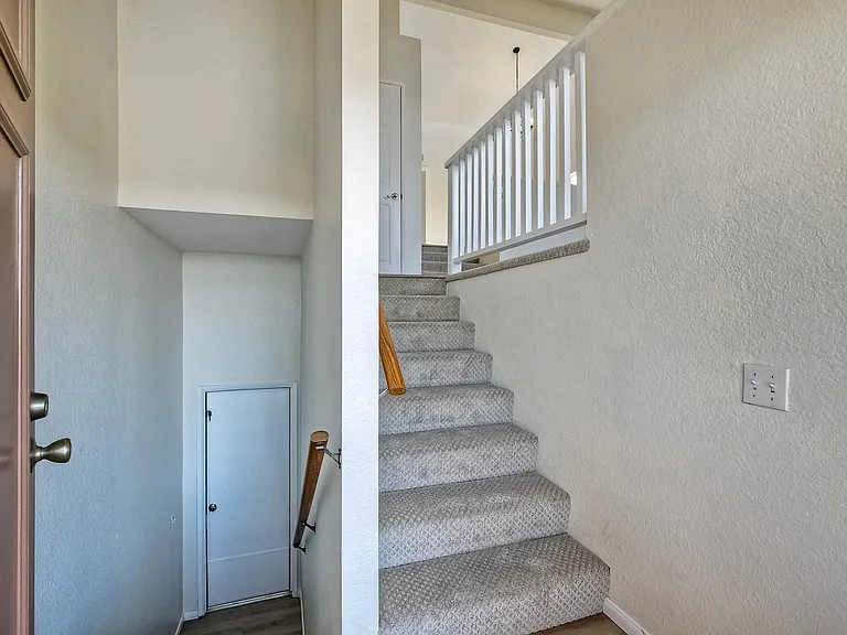 1252 Soria Gln — Photo 27