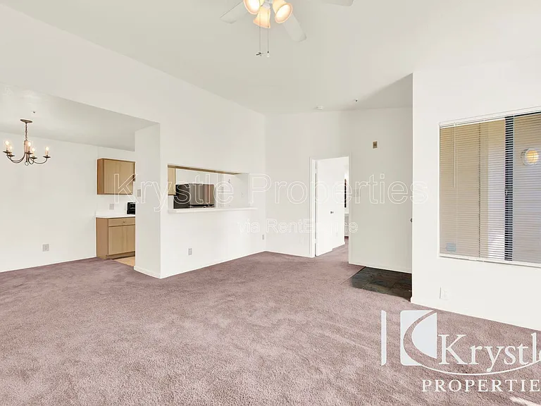 1201 Glen Cove Pkwy #1407 — Photo 4