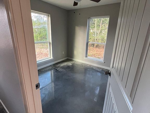 3rd image of 35686 Vashtie Ln #A