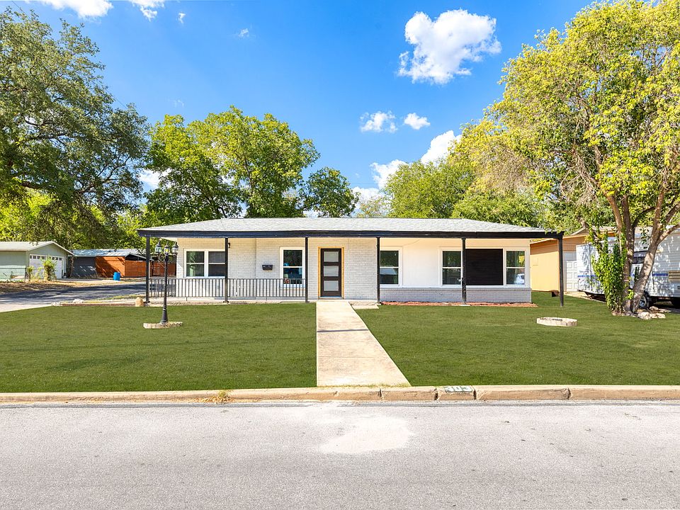 1st image of 403 Byrnes Dr
