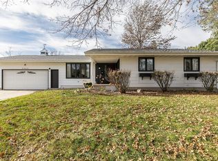 124 Hilltop Dr NE, Mount Vernon, IA 52314