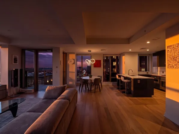 133 Seaport Blvd Unit 1122, Boston, MA 02210