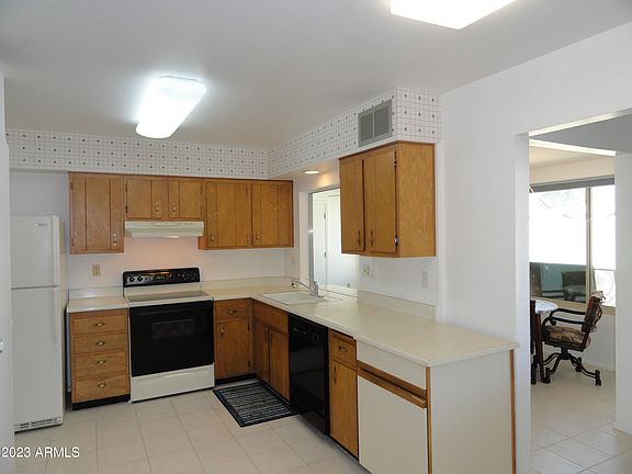2nd image of 13202 N 109TH Avenue