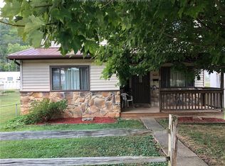 505 Dupont Ave, Nitro, WV 25143