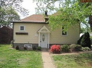 201 Lake Ave, Maryland Heights, MO 63043
