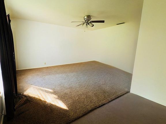 5th image of 216 Burnet St