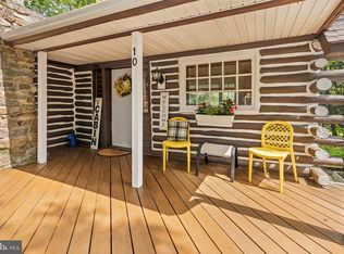 10 Lake Dr, Mount Laurel, NJ 08054