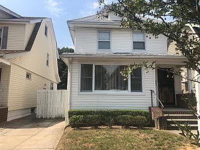 2nd image of 1620 E 31st St