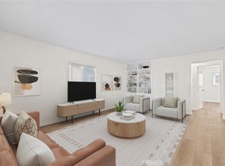 121 E Bay St APT D, Costa Mesa, CA 92627