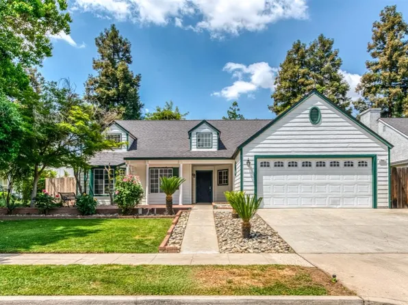 944 N Chapel Hill Ave, Clovis, CA 93611