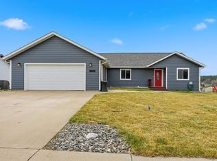 244 Juniper Dr, Belle Fourche, SD 57717