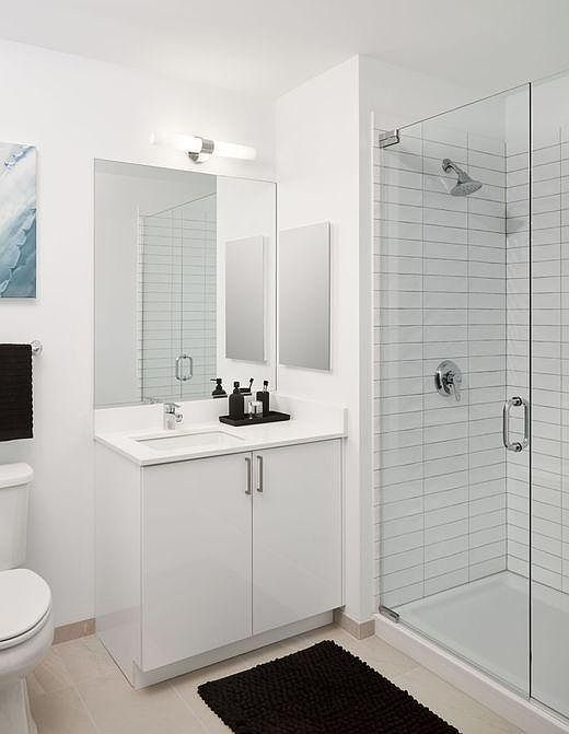 2nd image of 812 W Van Buren St APT 2E