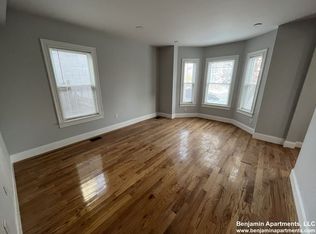 141 Oxford St #2F, Cambridge, MA 02140