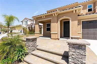 5 bed, 4.5 bath, 3771 sqft, $7,500 — Photo 2