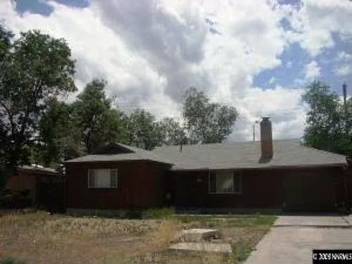 1235 Oxford Ave photo 1