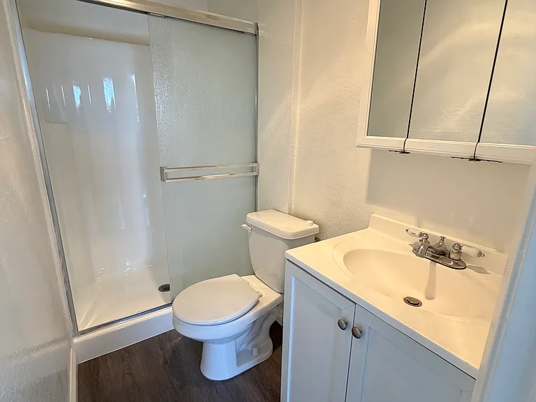 6401 Lincoln Ave — Photo 12