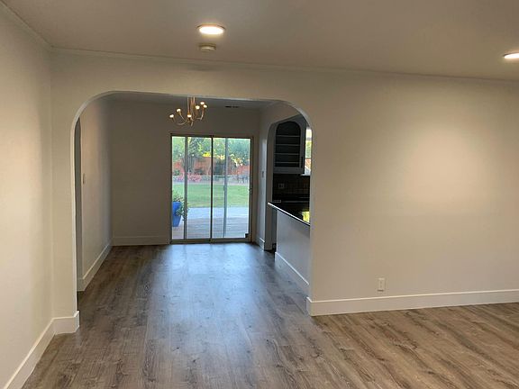5th image of 2340 Sierra Ct