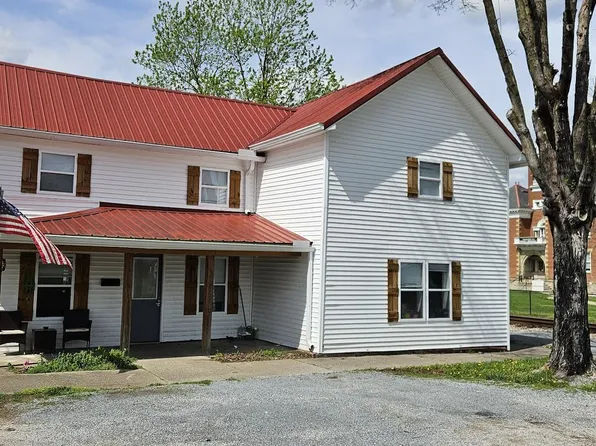 302 Frankfort St, Augusta, KY 41002