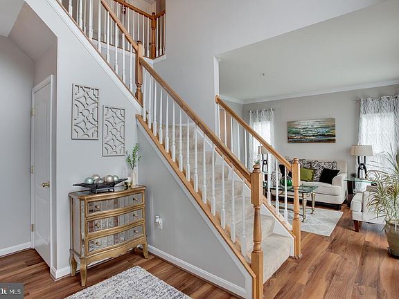 5th image of 12612 Wallace Ln