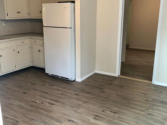 Entrance to Full kitchen