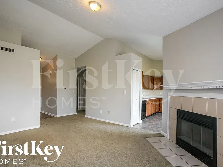 5922 Brookville Lake Dr — Photo 5