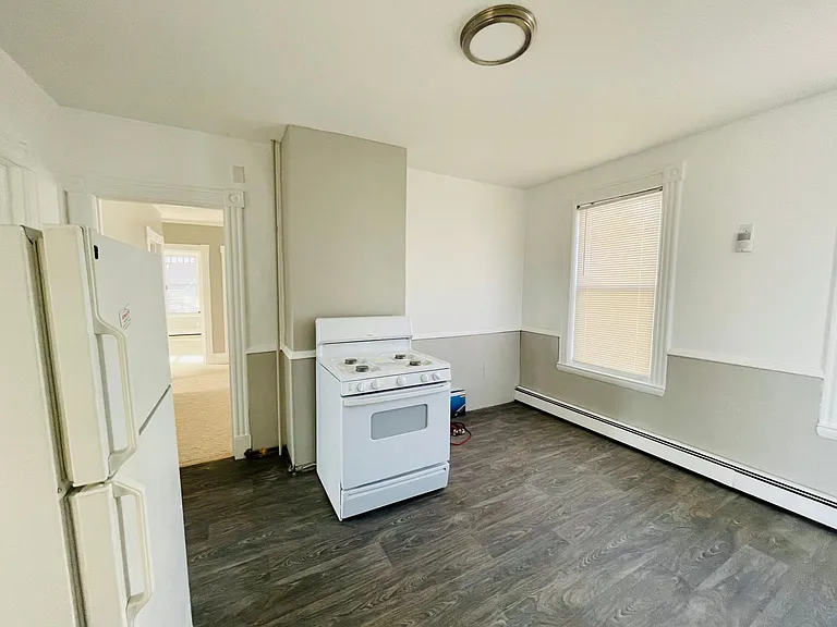28-30 Madison Ave #2 — Photo 8