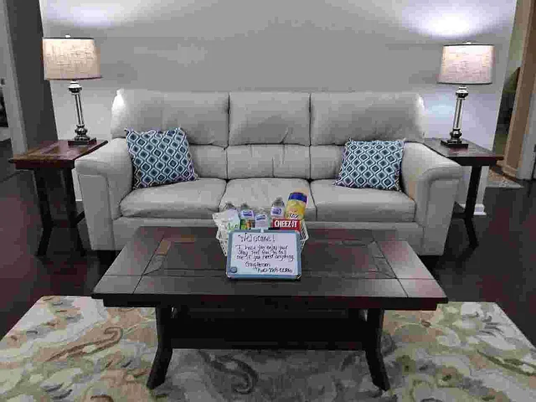 331 Black Ave #A — Photo 12