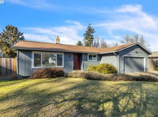18725 Roundtree Dr, Oregon City, OR 97045