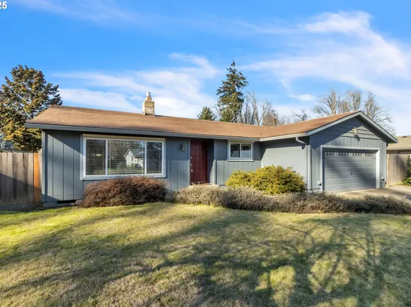 18725 Roundtree Dr, Oregon City, OR 97045