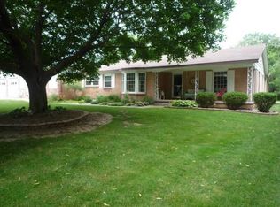 4064 Riverview Dr, Alma, MI 48801