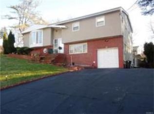 31 Balmoral Cres, White Plains, NY 10607