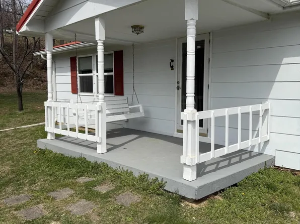 886 Mountain Rd, Caryville, TN 37714
