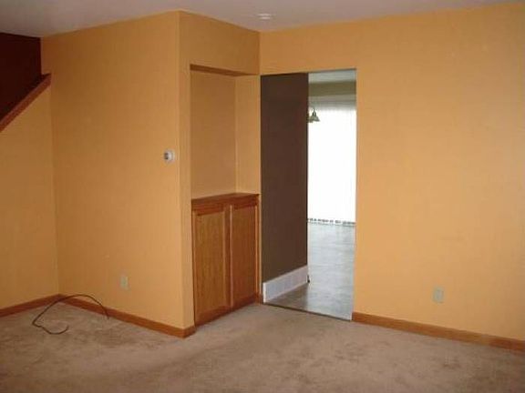 Great Room to Kitchen