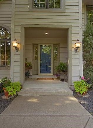 3rd image of 1016 Walden Ct