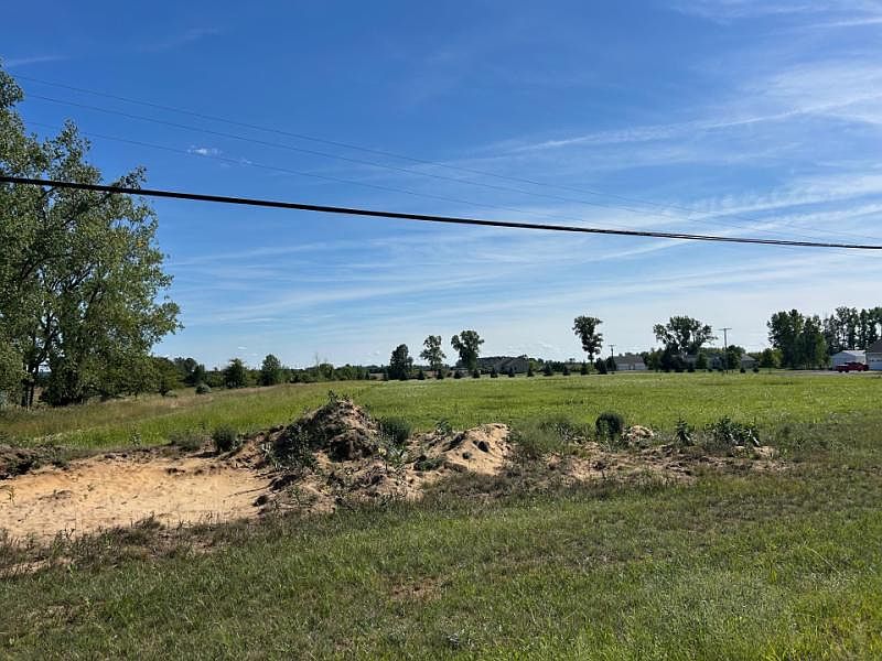2nd image of 1770 Pointe Aux Barques Rd