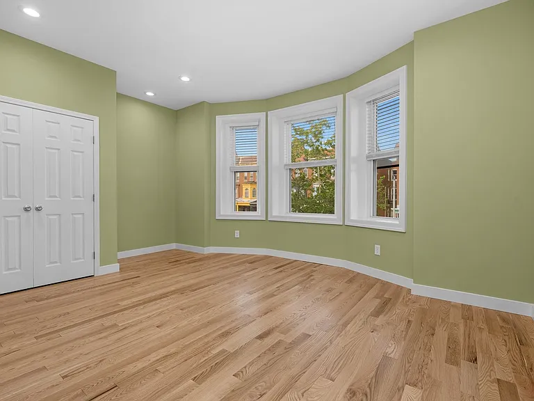2931 N Calvert St — Photo 9