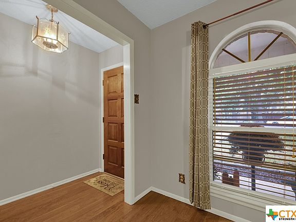 2nd image of 226 Parkview Blvd