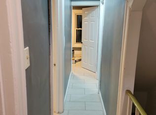 94 Wentworth St N, Hamilton, ON L8L5V4