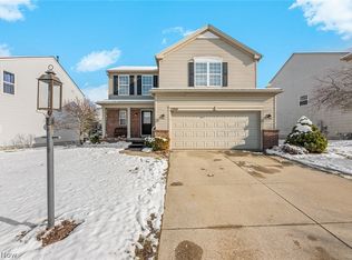 2304 Becket Cir, Stow, OH 44224