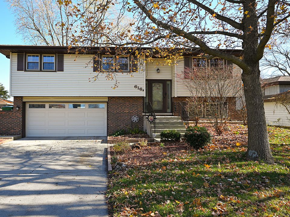 1st image of 616 Shorewood Dr