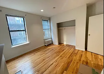 Rented by KNOCKKNOCK LLC