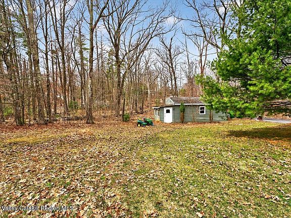 3rd image of 655 Murray Road