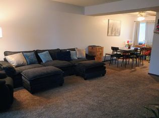 5232 SW 23rd St, Topeka, KS 66614