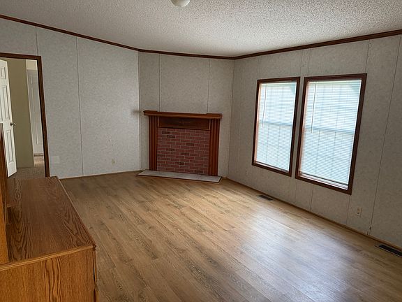 5th image of 147 Ulysse Rd