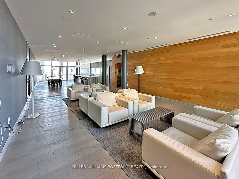 4K Spadina Ave #1618 — Photo 23