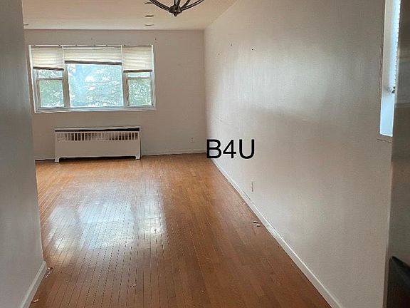 3rd image of 1079 Shore Pkwy #1