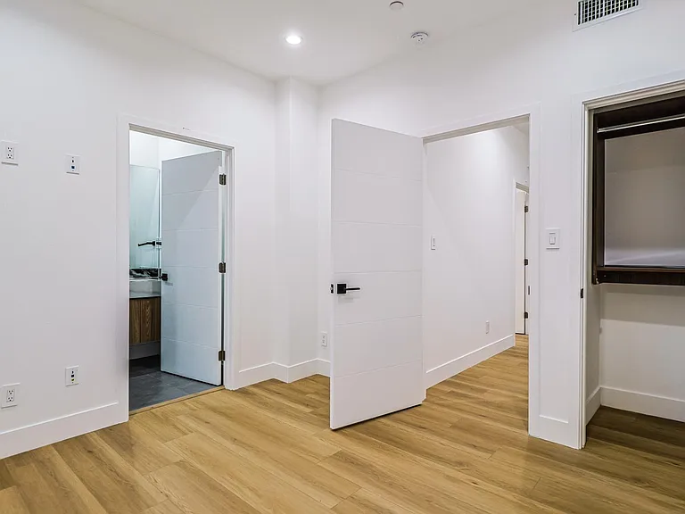 4848 W 17th St — Photo 23